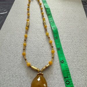 Yellow quartz and brown stick pearl necklace